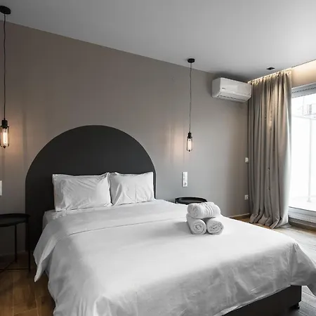 Big Apple, Nilie Hospitality Mgmt * Салоніки