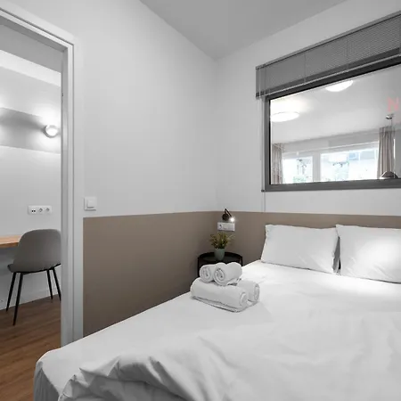 Big Apple, Nilie Hospitality Mgmt Апартаменти *