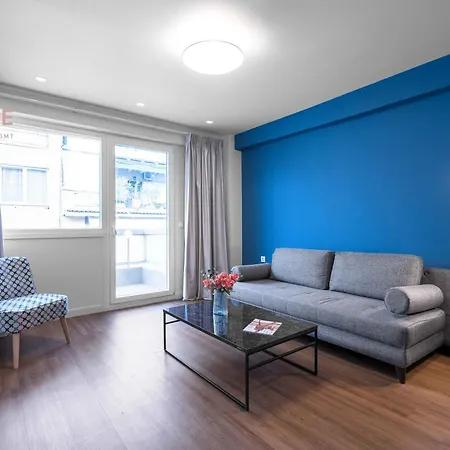 Big Apple, Nilie Hospitality Mgmt Апартаменти
