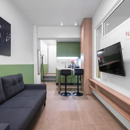 Big Apple, Nilie Hospitality Mgmt Апартаменти *