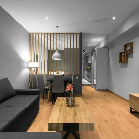 Апартаменти Big Apple, Nilie Hospitality Mgmt